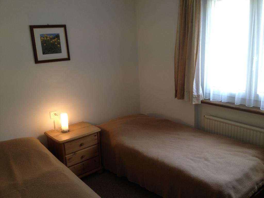 Hotel Old-Jnn Saas im Prattigau Room photo