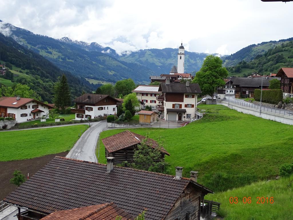 Hotel Old-Jnn Saas im Prattigau Room photo